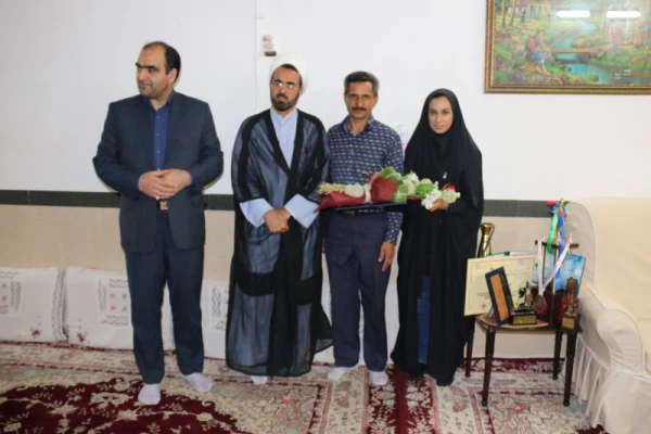 برگزاری مراسم تجلیل از دانشجو معلم قهرمان ، با حضور مسئولان دانشگاه فرهنگیان یزد
 7