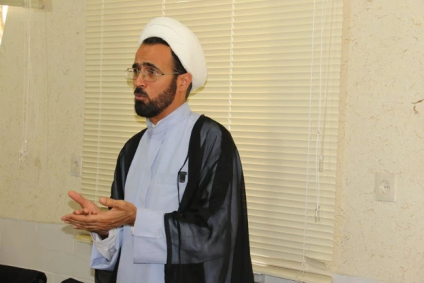 اولین نشست علمی - تخصصی تابستانه  دانشگاه فرهنگیان یزد برگزار شد.
 7