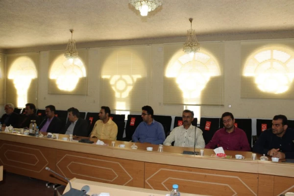 جلسه هماهنگی عوامل اجرایی آزمون کتبی اصلح
 5