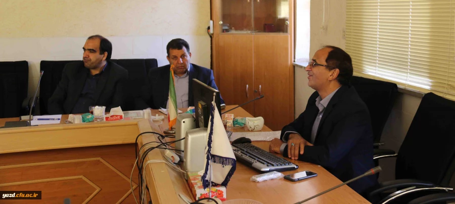 با همت اداره امور آموزشی و پژوهشی مدیریت استانی برگزار شد:

کارگاه آموزشی اصول مقاله نویسی استاندارد 9