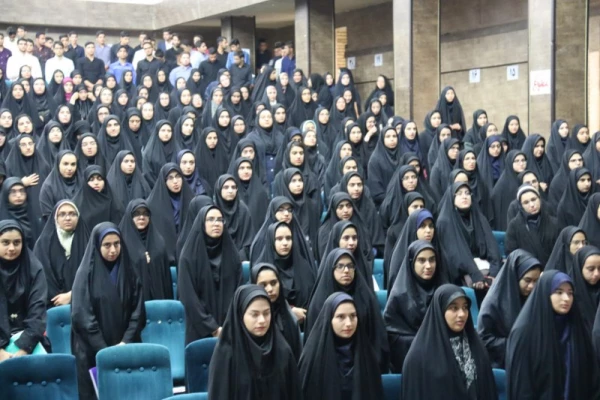 مراسم استقبال از دانشجویان جدید الورود به روایت تصویر
 3