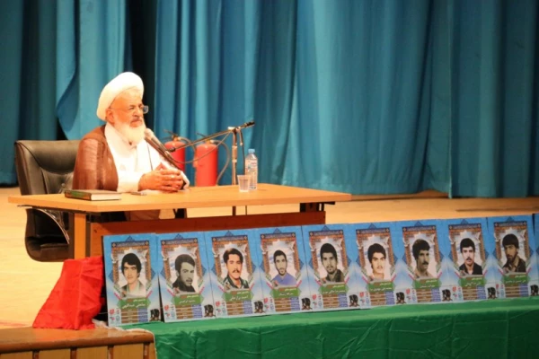 مراسم استقبال از دانشجویان جدید الورود به روایت تصویر
 8