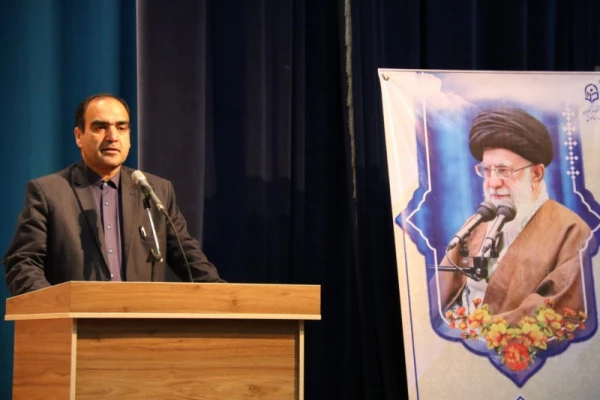 سخنان دکتر رضایی در مراسم استقبال از دانشجویان جدید الورود 2