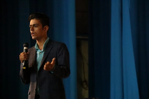 همایش فرهنگی 
 14