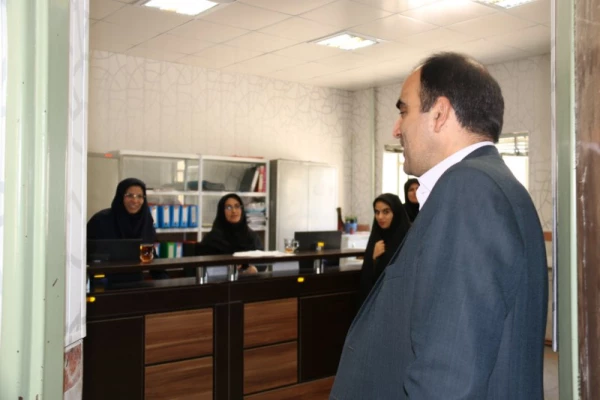 نشست صمیمانه مدیریت و مسئولین امور پردیس های استان یزد با دانشجویان شورای صنفی پردیس فاطمه الزهرا(س) 
 8