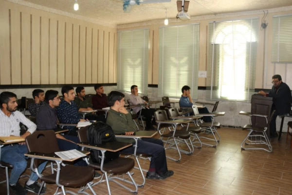 برگزاری اولین جلسه از سلسله کارگاه های فرهنگی _ مهارتی پردیس شهیدان پاک نژاد
 4