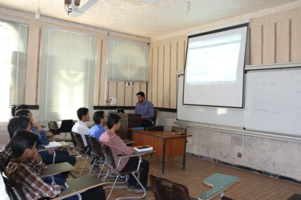 برگزاری اولین جلسه از سلسله کارگاه های فرهنگی _ مهارتی پردیس شهیدان پاک نژاد
 6