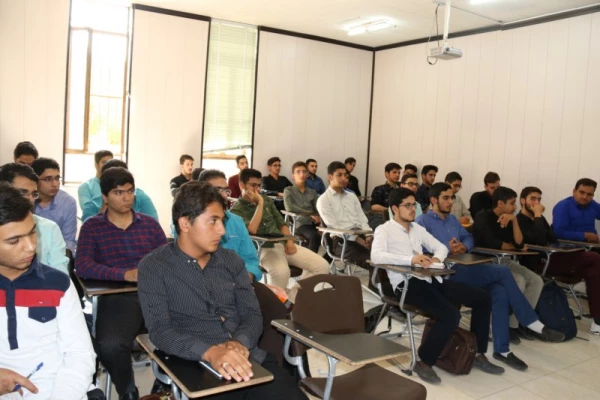 برگزاری اولین جلسه از سلسله کارگاه های فرهنگی _ مهارتی پردیس شهیدان پاک نژاد
 12