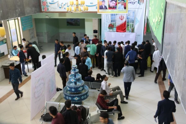 انتخابات انجمن های ورزشی پردیس شهیدان پاک نژاد یزد برگزار گردید.
 3