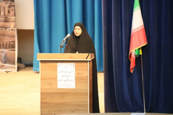 همایش مدیران و معاونین مدارس میزبان اساتید و معلمان راهنمای درس کارورزی
 8