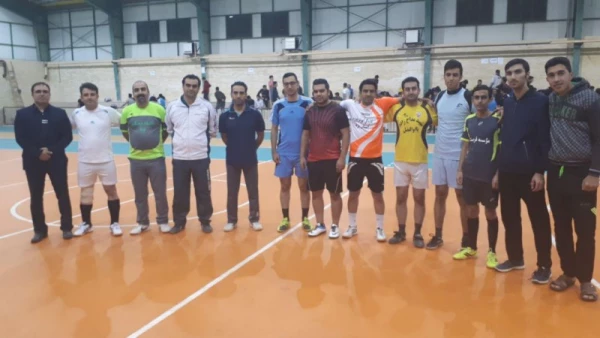 افتتاحیه مسابقات فوتسال بین کلاسی پردیس شهیدان پاک نژاد یزد
 4