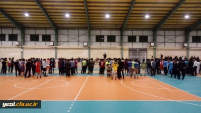 افتتاحیه مسابقات فوتسال بین کلاسی پردیس شهیدان پاک نژاد یزد