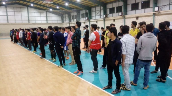 افتتاحیه مسابقات فوتسال بین کلاسی پردیس شهیدان پاک نژاد یزد
 6