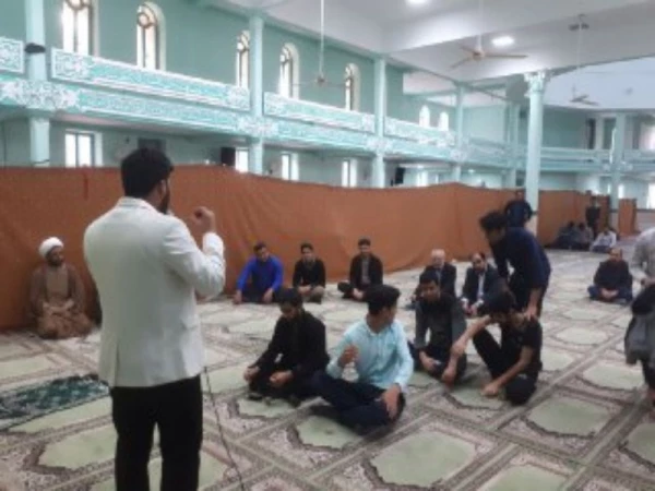 جشن میلاد حضرت رسول اکرم (ص) و امام جعفر صادق (ع) در دانشگاه فرهنگیان یزد برگزار شد.
 4