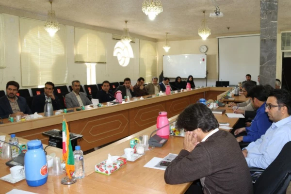 اولین جلسه هماهنگی کارکنان مدیریت استان و پردیس شهیدان پاک نژاد با مدیریت جدید امور پردیس های استان یزد
 7