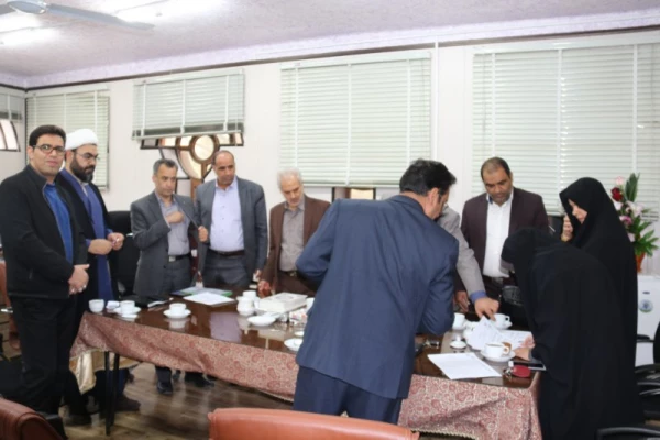 انتخابات مدیران گروه های آموزشی دانشگاه فرهنگیان یزد برگزار شد.
 3