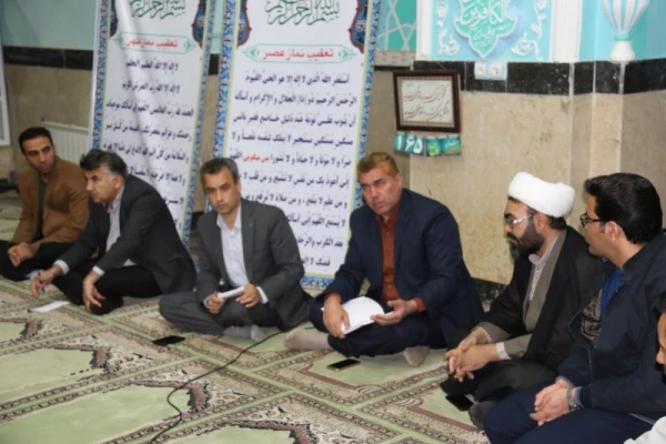 در پردیس شهیدان پاک نژاد یزد برگزار شد:

برگزاری جلسه پرسش و پاسخ با حضور مدیر استانی دانشگاه فرهنگیان یزد 
 8