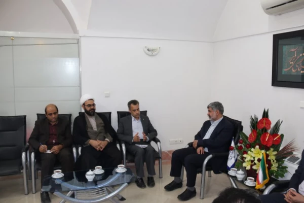 دیدار مدیر استانی دانشگاه فرهنگیان یزد با نماینده محترم یزد و اشکذر در مجلس شورای اسلامی  4