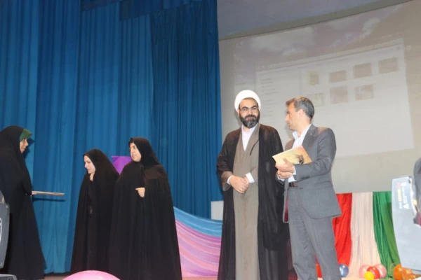 مراسم روز دانشجو، ویژه دانشجو معلمان پردیس فاطمه الزهرا(س) دانشگاه فرهنگیان یزد
 5