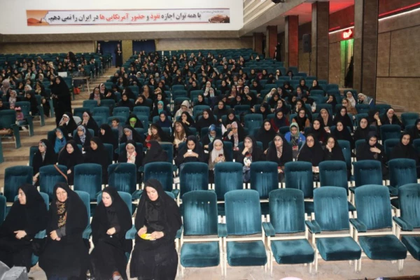 مراسم روز دانشجو، ویژه دانشجو معلمان پردیس فاطمه الزهرا(س) دانشگاه فرهنگیان یزد
 10