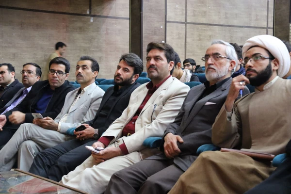 همایش سبک ازدواج آسان بر اساس عقل وعشق برگزار شد