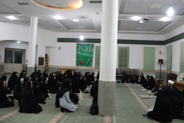 جلسه دیدار و پرسش و پاسخ مدیر پردیس های استان با دانشجویان پردیس فاطمه الزهرا(س) یزد برگزارشد.
 3