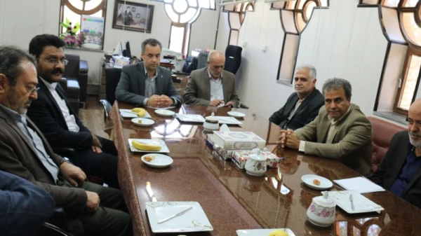 دیدار مدیران سابق مراکز تربیت معلم با سرپرست امور پردیس های دانشگاه فرهنگیان یزد 3