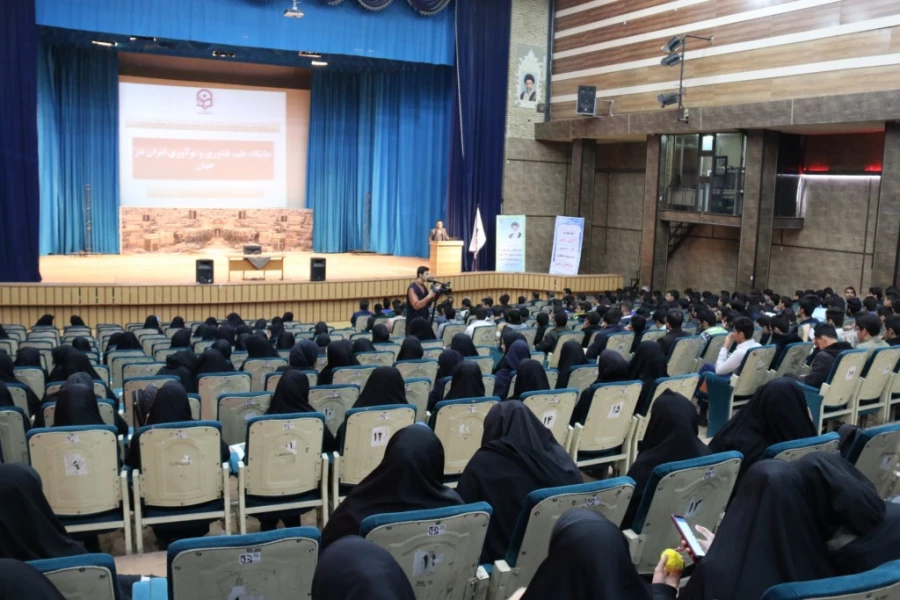 برگزاری مراسم هفته پژوهش و فناوری در دانشگاه فرهنگیان یزد
 7