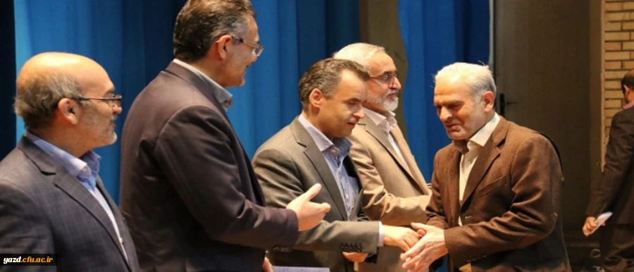 برگزاری مراسم هفته پژوهش و فناوری در دانشگاه فرهنگیان یزد
 12