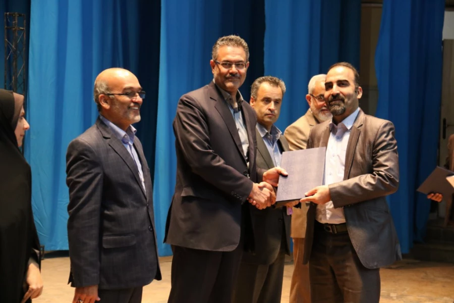 برگزاری مراسم هفته پژوهش و فناوری در دانشگاه فرهنگیان یزد
 13