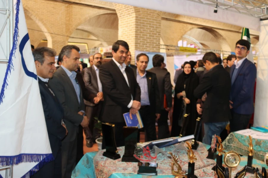 حضور دانشگاه فرهنگیان در نمایشگاه دستاوردهای پژوهش و فناوری و فن بازار یزد
 2