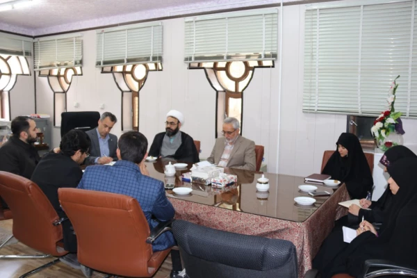 دیدار صدیقی، مسئول بسیج دانشجویی دانشگاه فرهنگیان کشور با سرپرست دانشگاه فرهنگیان یزد
 2