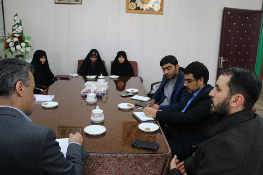 دیدار صدیقی، مسئول بسیج دانشجویی دانشگاه فرهنگیان کشور با سرپرست دانشگاه فرهنگیان یزد
 6