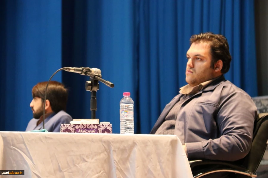 با حضور دکتر صادق زیباکلام  و متین منتظمی برگزار شد:

جلسه مناظره با عنوان "چالش ها و فرصت های جمهوری اسلامی" در دانشگاه فرهنگیان یزد 
 5