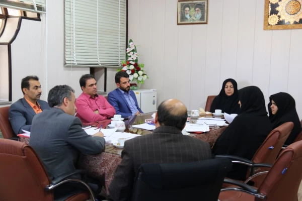 جلسه سرپرست دانشگاه فرهنگیان استان یزد با معاونان و کارشناسان حوزه دانشجویی پردیس های استان
 3