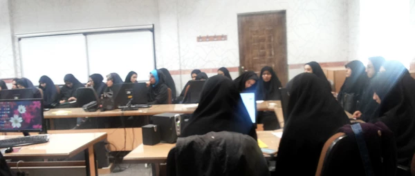 نشست دانشجویی با موضوع پوشش اسلامی، ایرانی ویژه دانشجو معلمان پردیس فاطمه الزهرا برگزار شد