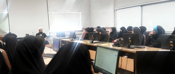 نشست دانشجویی با موضوع پوشش اسلامی، ایرانی ویژه دانشجو معلمان پردیس فاطمه الزهرا برگزار شد