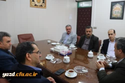 دیدار مدیر و معاونین آموزش و پرورش ناحیه دو یزد با مدیر امور پردیس های استان 
 2