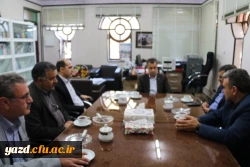 دیدار مدیر و معاونین آموزش و پرورش ناحیه دو یزد با مدیر امور پردیس های استان 
 3