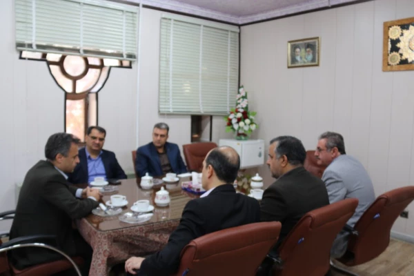 دیدار مدیر و معاونین آموزش و پرورش ناحیه دو یزد با مدیر امور پردیس های استان 
 5