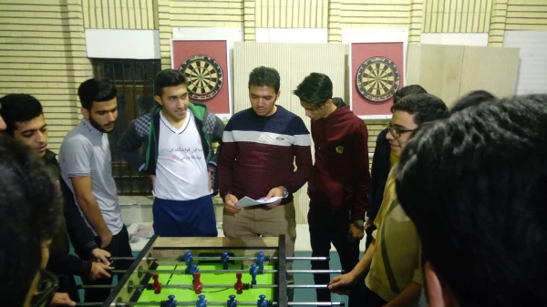 برگزاری مسابقات فوتبال دستی در پردیس شهیدان پاک نژاد 
 3