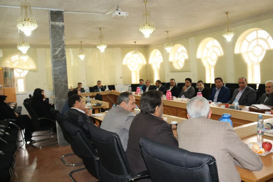 نشست مدیر کل اداره نشر و اطلاع رسانی پژوهش دانشگاه فرهنگیان با اعضای هیئت علمی پردیس های استان یزد
 4