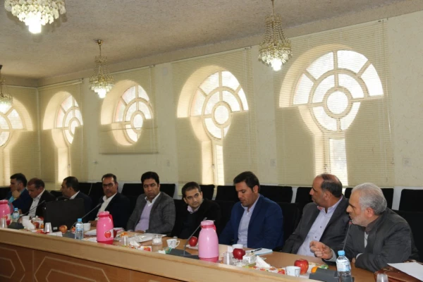 نشست مدیر کل اداره نشر و اطلاع رسانی پژوهش دانشگاه فرهنگیان با اعضای هیئت علمی پردیس های استان یزد
 5