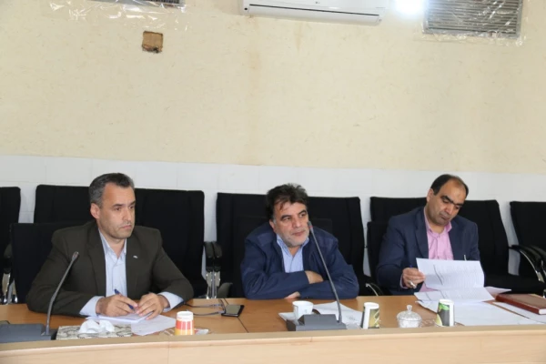 برگزاری جلسه هم اندیشی اساتید کارآموزی و آموزش پژوهی مهارت آموزان ورودی 96
 2