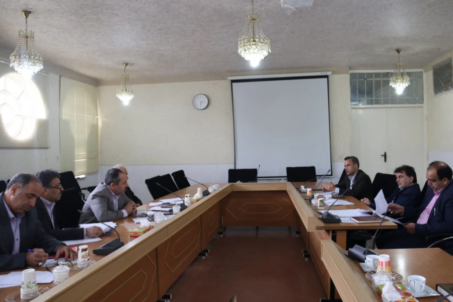 برگزاری جلسه هم اندیشی اساتید کارآموزی و آموزش پژوهی مهارت آموزان ورودی 96
 4