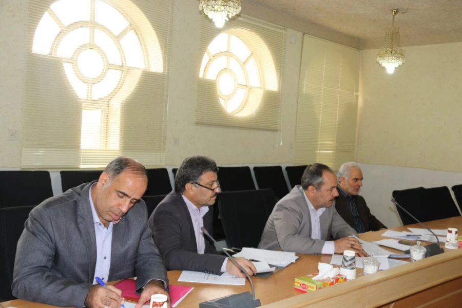 برگزاری جلسه هم اندیشی اساتید کارآموزی و آموزش پژوهی مهارت آموزان ورودی 96
 5