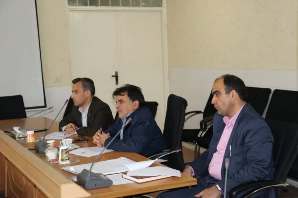 برگزاری جلسه هم اندیشی اساتید کارآموزی و آموزش پژوهی مهارت آموزان ورودی 96
 6