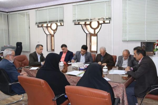 جلسه هم اندیشی مشاوران پردیس های استان با مدیریت امور پردیس های استان یزد 
 2