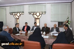 جلسه هم اندیشی مشاوران پردیس های استان با مدیریت امور پردیس های استان یزد 
 3