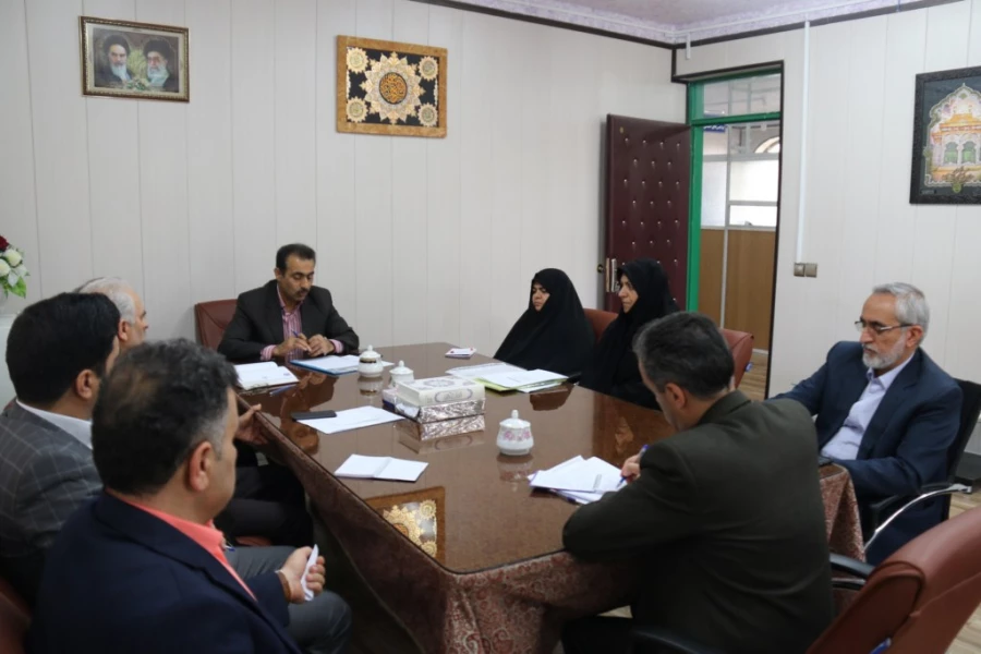 جلسه هم اندیشی مشاوران پردیس های استان با مدیریت امور پردیس های استان یزد 
 5